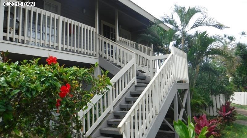140 Uwapo Rd - Photo 1