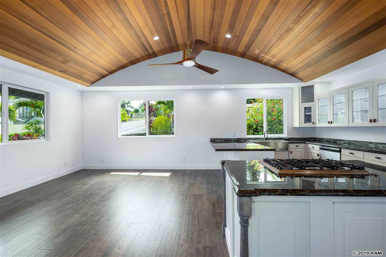134 Kealaloa Ave - Photo 1