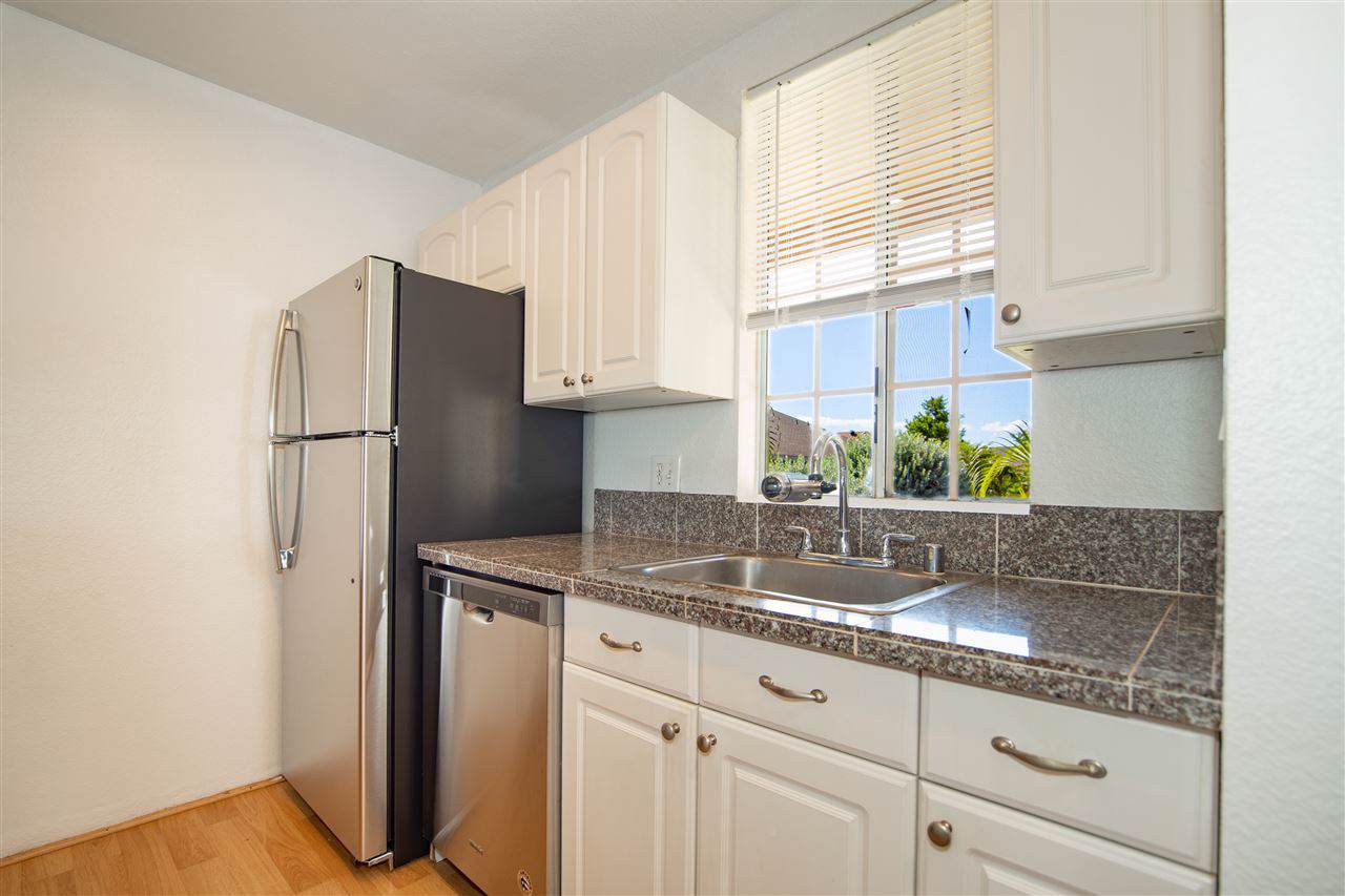 140 Uwapo Rd - Photo 1