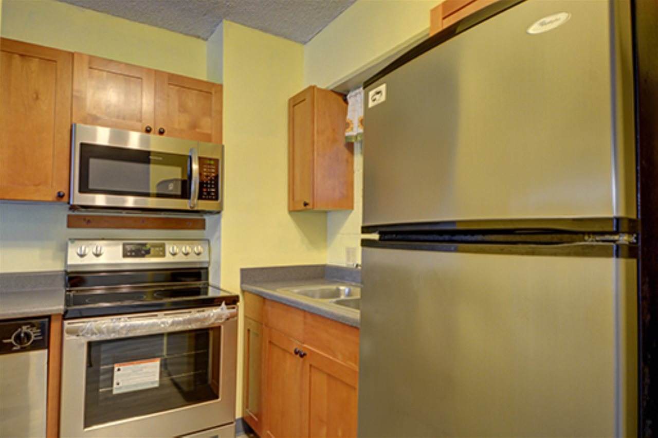 1063 Lower Main St - Photo 1