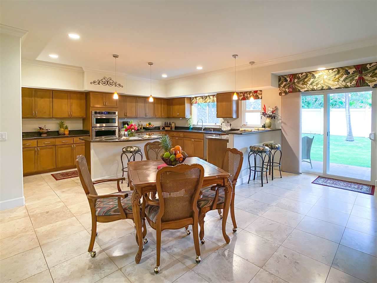 64 Honuea Pl - Photo 1