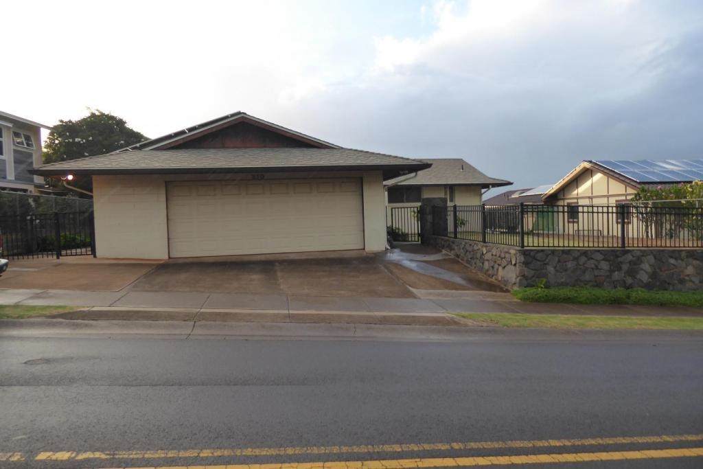 310 Nalani St - Photo 1
