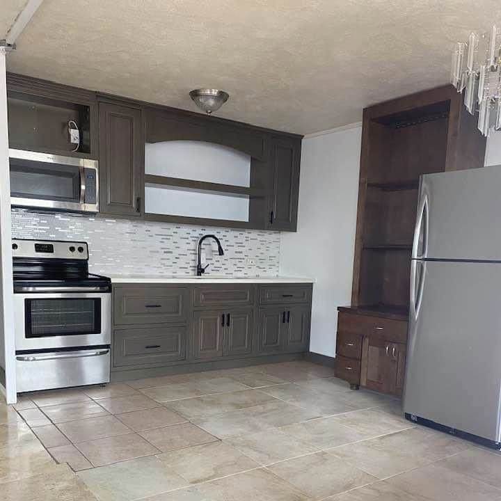 823 Kuialua St - Photo 1
