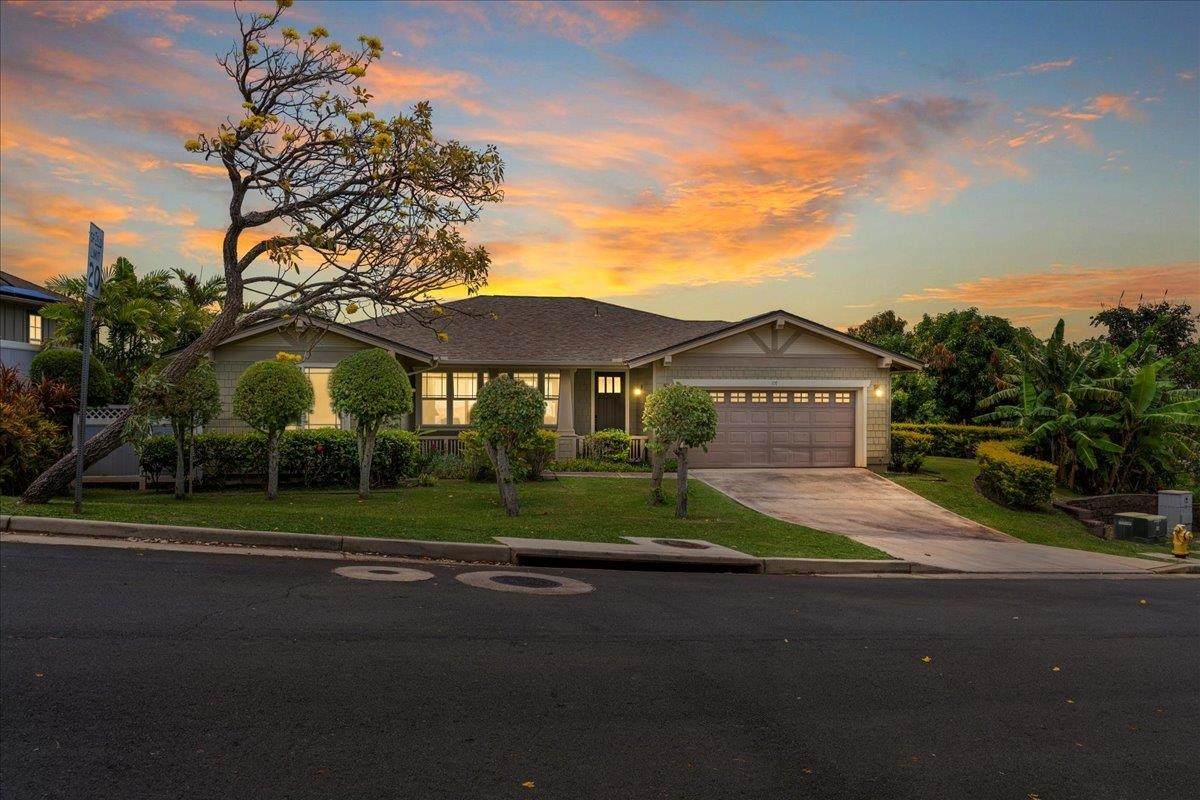 107 Kinohi Loa St - Photo 1