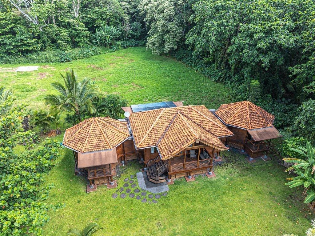 https://bt-photos.global.ssl.fastly.net/maui/orig_boomver_1_407458-2.jpg