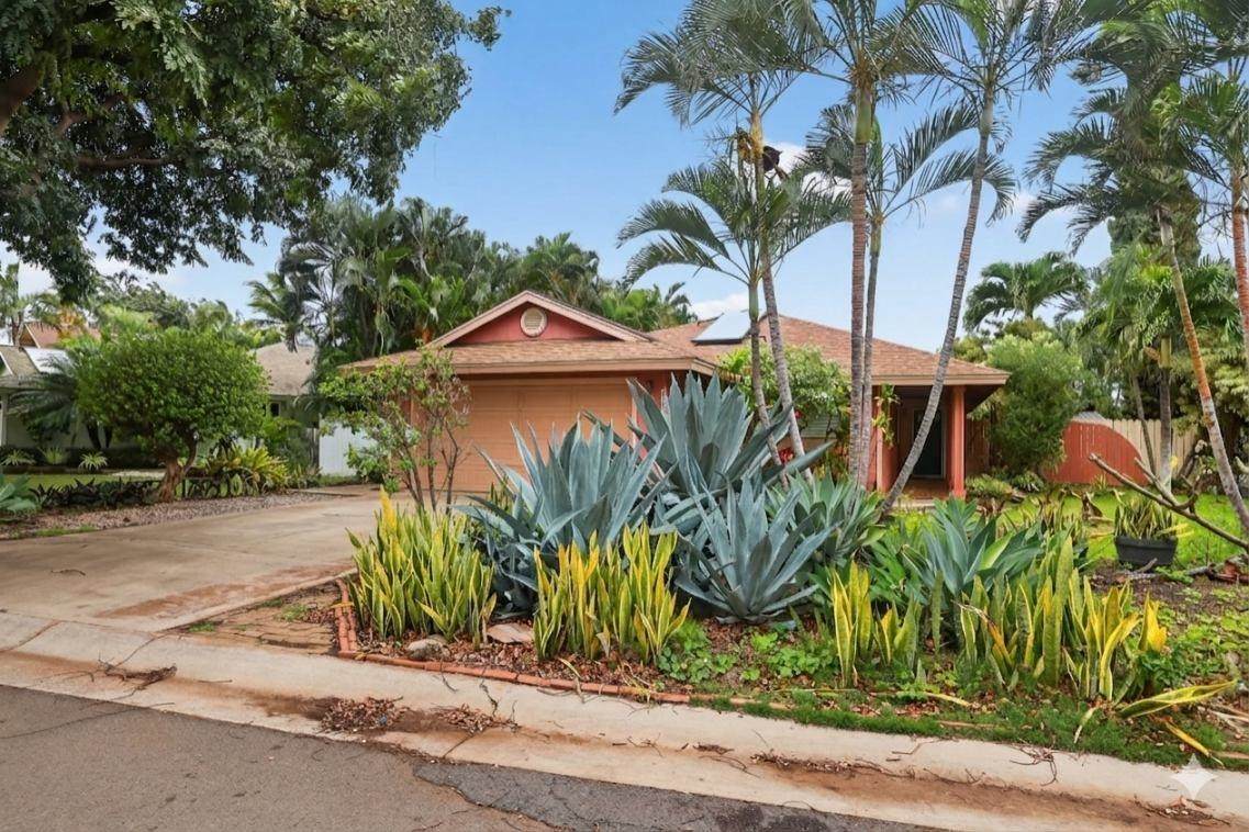 886 Mahealani St - Photo 1