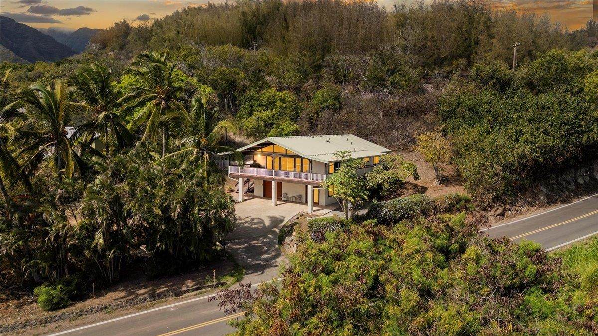 2609 Kahekili Hwy - Photo 1