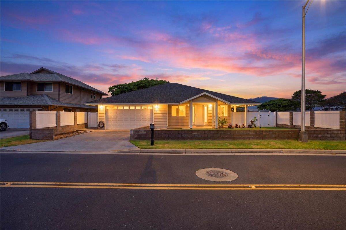 77 Kealohilani St - Photo 1