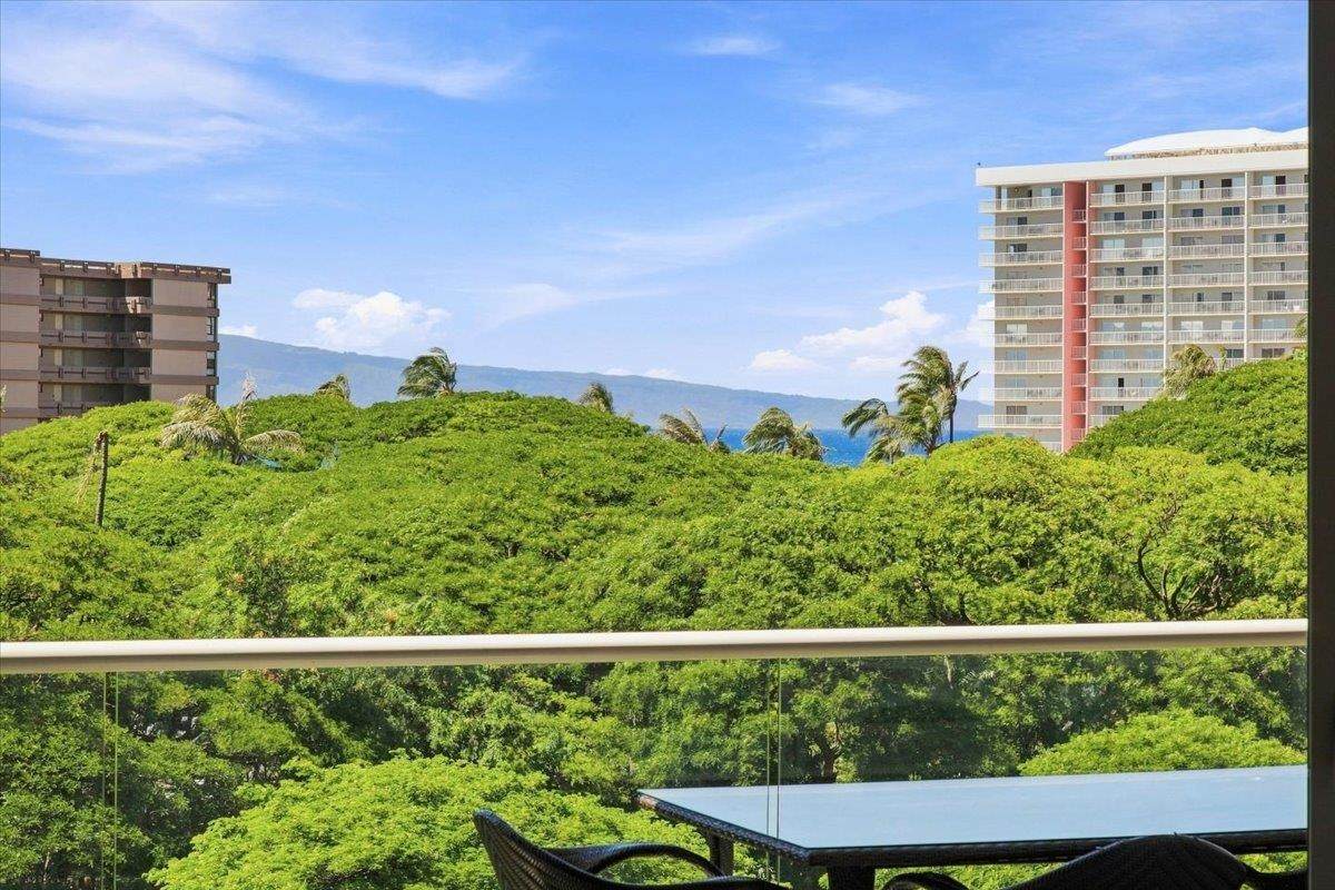 https://bt-photos.global.ssl.fastly.net/maui/orig_boomver_1_410659-2.jpg