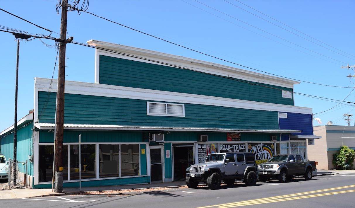 1942 Main St - Photo 1
