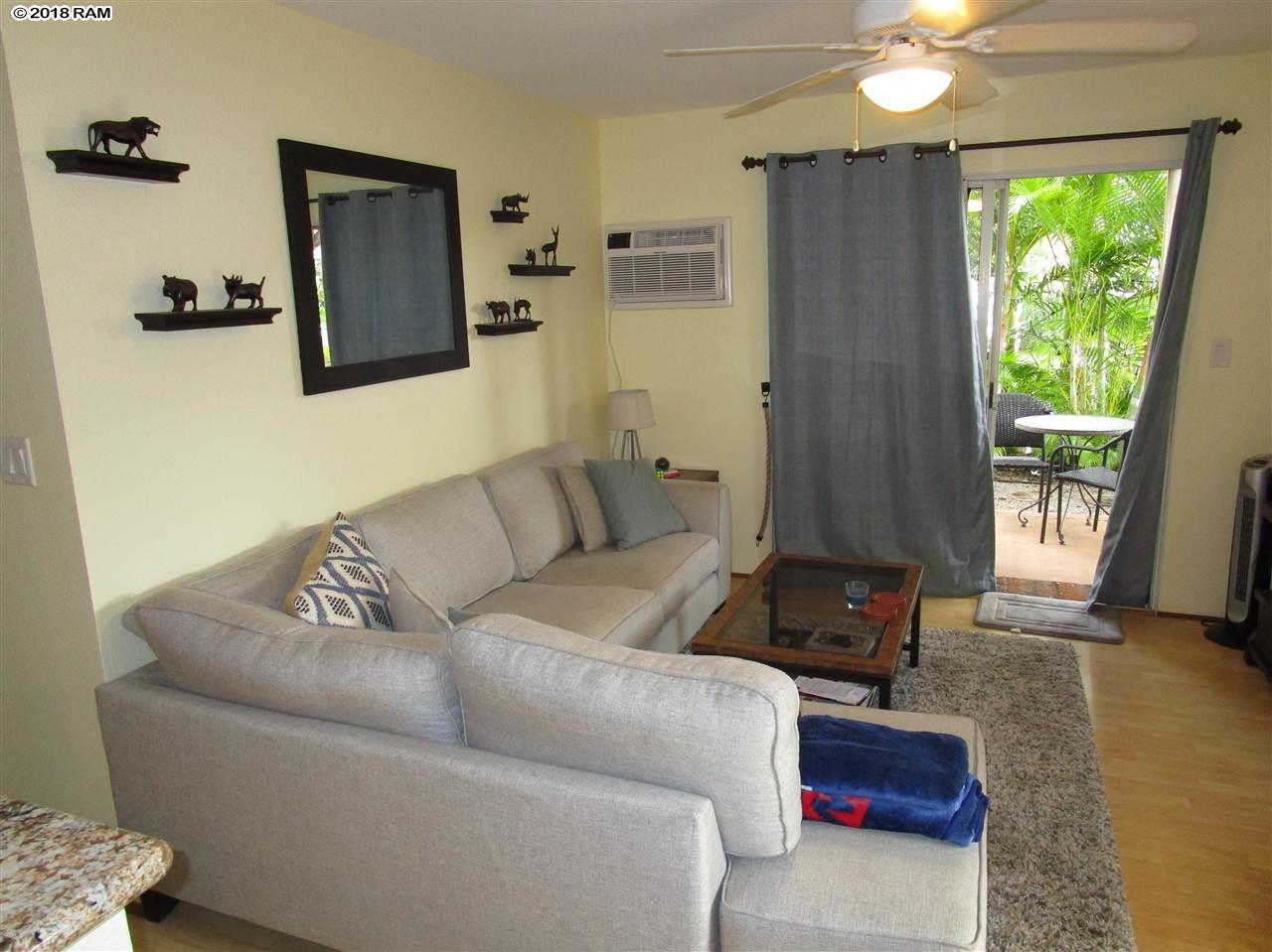 140 Uwapo Rd - Photo 1