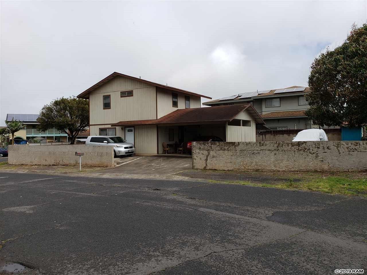 239 Hoomoku St - Photo 1