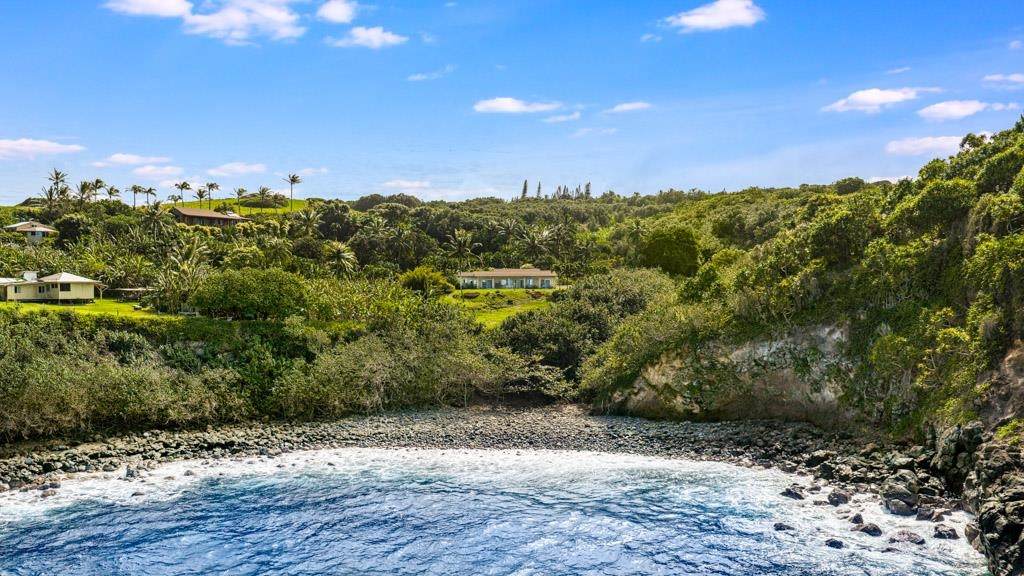 https://bt-photos.global.ssl.fastly.net/maui/1280_boomver_6_407953-2.jpg