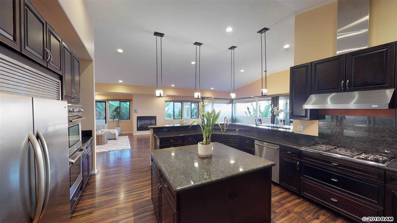 82 Kulamanu Cir - Photo 1