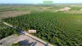1025 Iowa - Photo 3