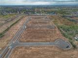 700 Dominion - Photo 2