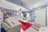 1013 Champlain - Photo 19