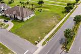 1920 Woods Drive East - Photo 2