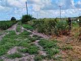 1 mile Fm 1761 - Photo 1