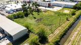 000 Expressway 83 - Photo 4