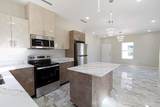 501 Emerald - Photo 9