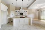 822 Whitewing - Photo 3