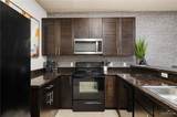 813 Travis - Photo 4