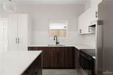 3309 York - Photo 4