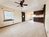 615 Citrus - Photo 8