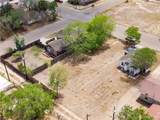 305 Loeb - Photo 2