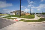 2902 Eliseo Villarreal - Photo 3