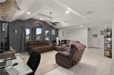 906 Roosevelt - Photo 2