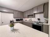 1307 Elizabeth - Photo 5