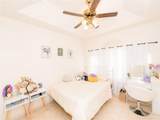 732 Huisache - Photo 12