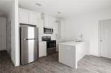 427 Frio - Photo 2