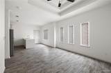 427 Frio - Photo 3