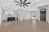 1504 Las Palmas - Photo 4
