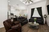 903 Thomas - Photo 2