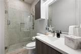 112 Dolphin - Photo 12