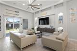 112 Dolphin - Photo 16