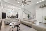 112 Dolphin - Photo 19