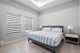 112 Dolphin - Photo 22