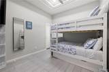 112 Dolphin - Photo 24