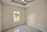 913 Trinity - Photo 13