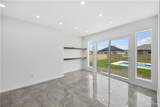 302 Valencia - Photo 3