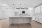 699 Foster - Photo 4