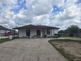 6806 Navaho - Photo 1