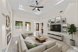617 Tower Oak - Photo 4