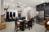 404 Dakota - Photo 4