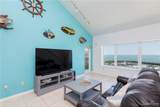 301 Houston - Photo 2